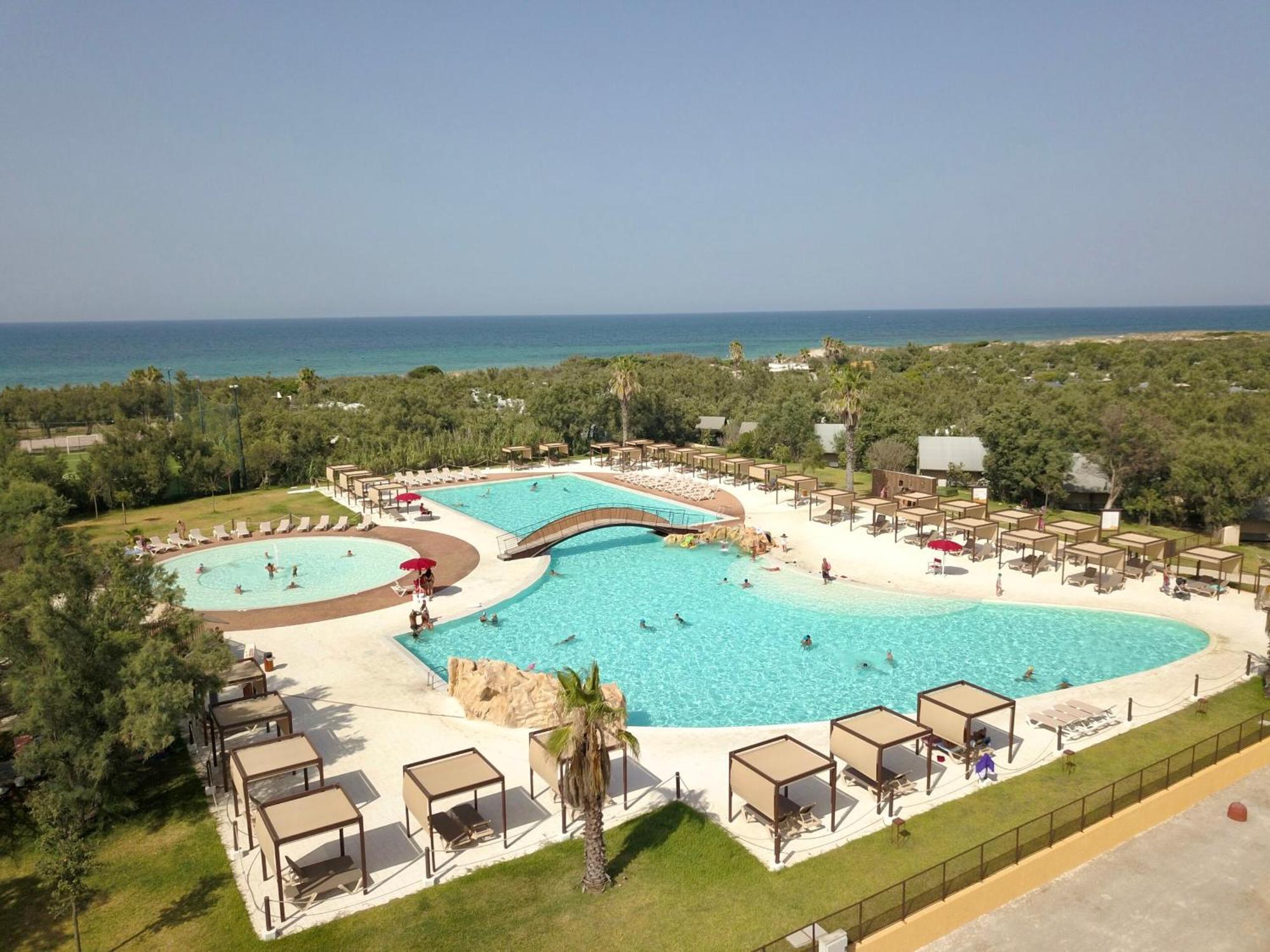 לצ'ה Torre Rinalda Beach Camping & Resort מראה חיצוני תמונה